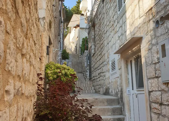 Διαμέρισμα Nona 2 *